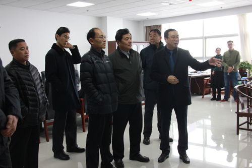 华纳娱乐公司常务副区长李剑钧莅临万海金